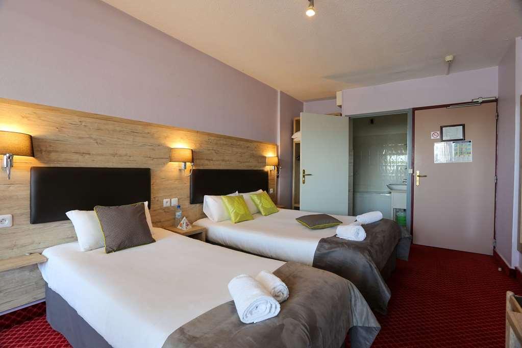 Brit Hotel Bleu Nuit Сент Номер фото